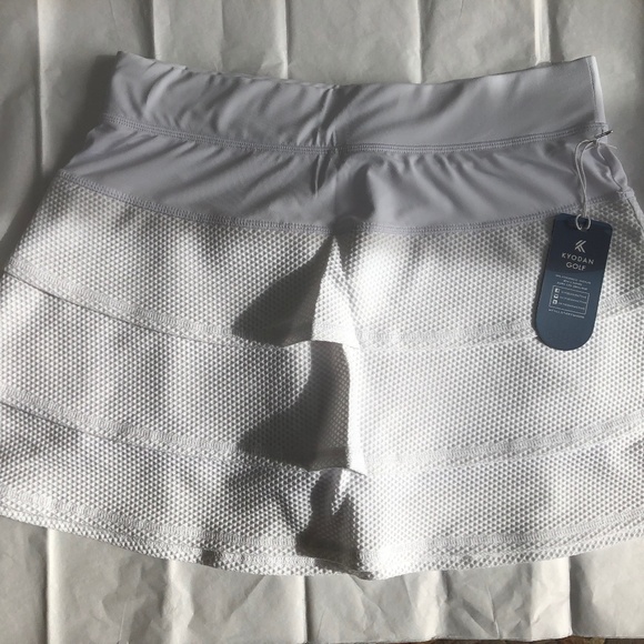 White Tiered Woven Golf/Tennis Skort - Picture 3 of 7